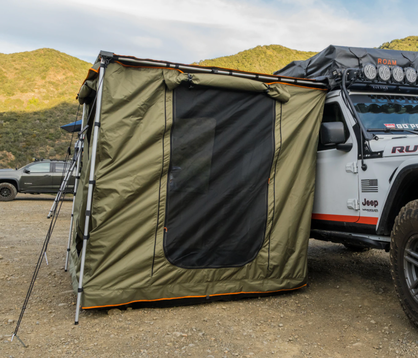 ROAM Awning attached to a Rubicon JEEP